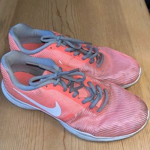 Nike training shoes size9